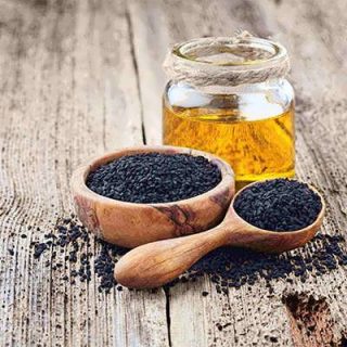 سیاهدانه در قاشق