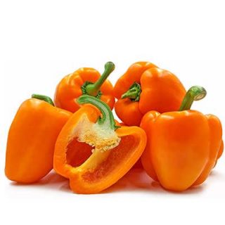 فلفل دلمه ای نارنجی بریده شده